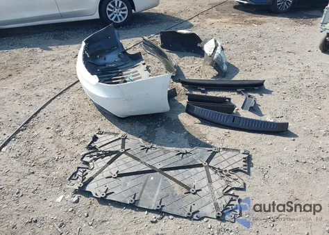 2021 Tesla Model S Long Range Dual Motor All-Wheel Drive z USA, uszkodzony, nr VIN 5YJSA1E54MF439130